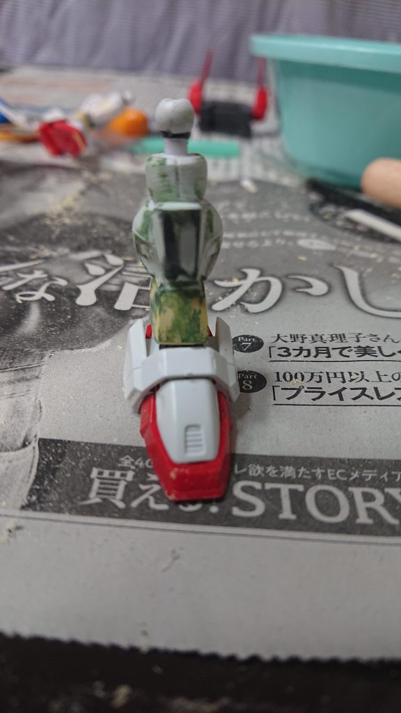 脚はEXスタンダードのライジングフリーダムの脚を加工して移植ポリパテと瞬着パテで形を出しましたインパルスっぽい脚にしたので細部は違います(-.-)