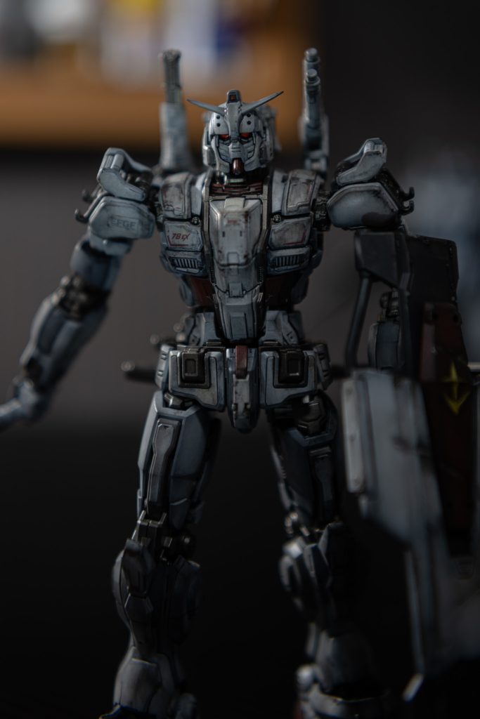 珍しくウェザリングなどをしてみました😊あとは劇中に近づけるのにビームサーベルを細く削ったぐらいかな？