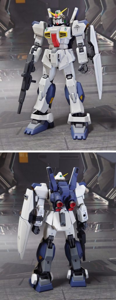 ガンダムMk-Ⅱ基本装備で前後ろ。工作は、ゲート痕処理、エッジ尖らせ、パーティングライン・段ズレ・ヒケの対処、肉抜き穴埋め、合わせ目消し、面出し、市販パーツ貼り付け・埋め込みによるディティールアップを実施。肉抜き穴埋めは首関節裏、肩関節フレーム部、足の裏、HGUC版バルカンポッドに実施。合わせ目消しはHGUC版頭部、股関節(太腿側)、足首、アンクルガード、バックパック、ビームライフル、バズーカに実施しました。