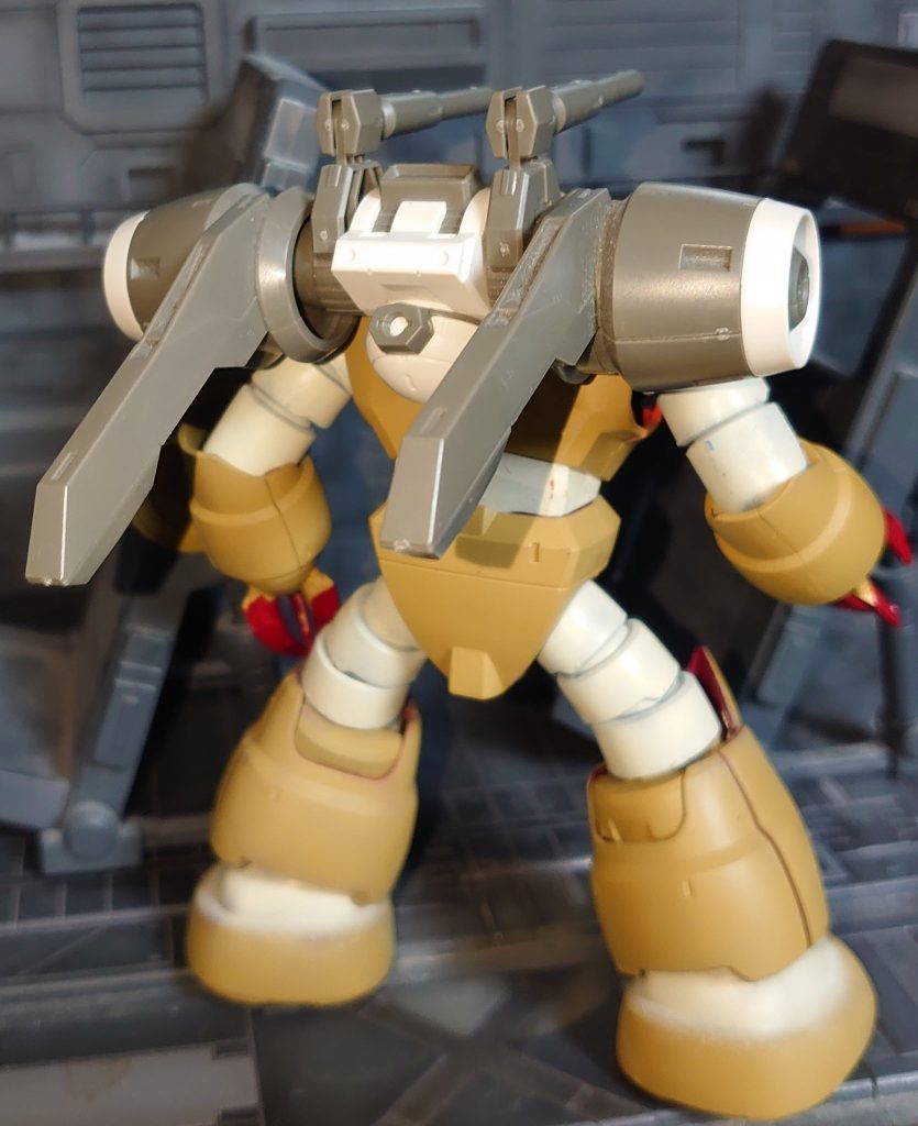 デミバーディングのパック背中に２か所３ｍｍ穴あけて取り付け正月休みでプラモもけっこう作りました(`･ω･´) 