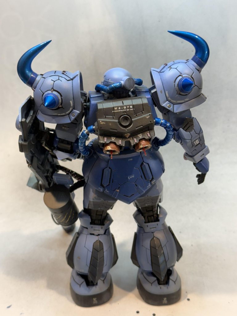 Back View.....The jet nozzels on the back pack are turned aluminium.  The outside recieved a coat of rust paint using the salt technique.  This adds the texture associated with rust. 