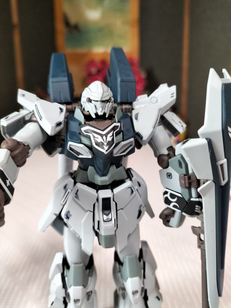 ウェザリング前の、墨入れ、トップコートのみの状態です。