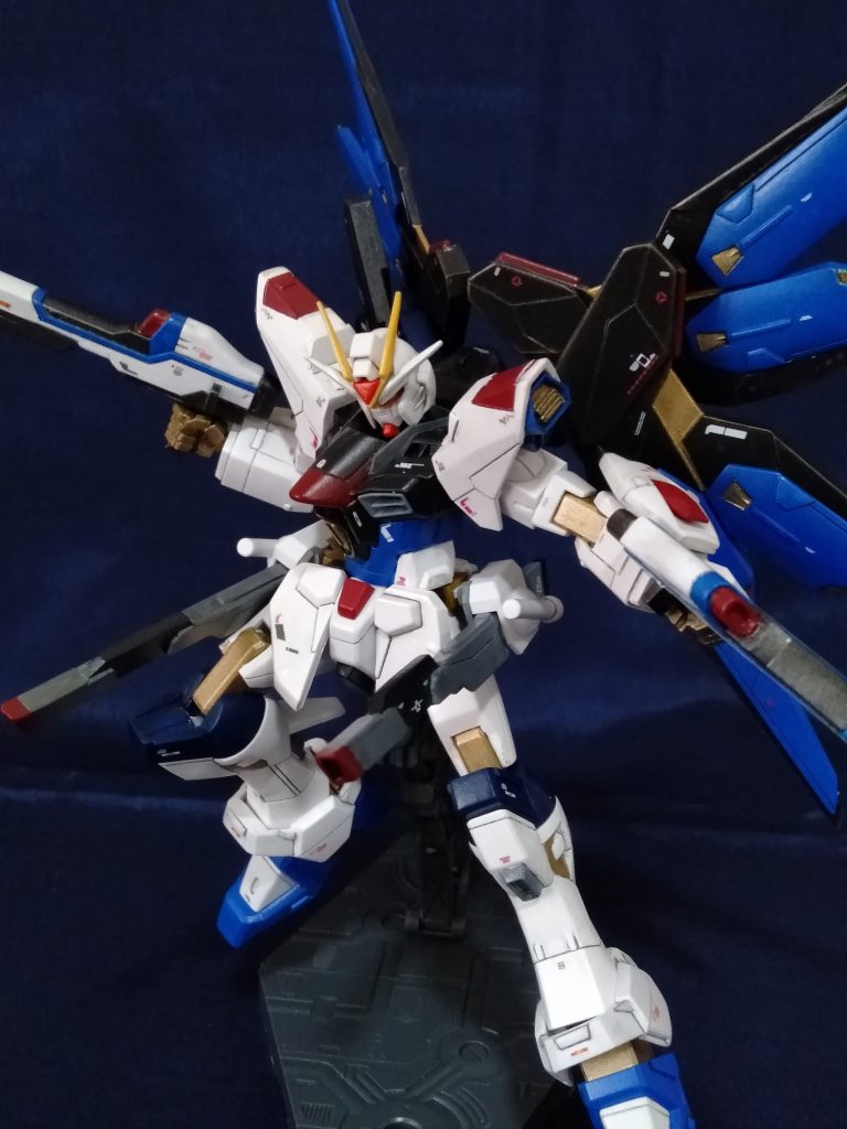 MMI-M15E クスィフィアス3 レール砲 展開!”天空のキラ” お遊び続きます ↓