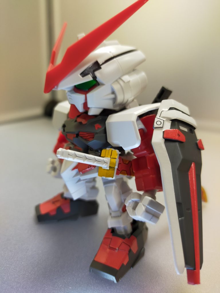 シールは多いですが20分くらいで組み立てられました。