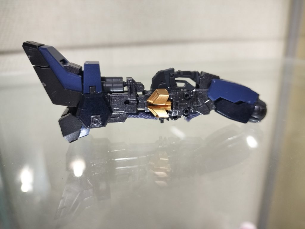 金はキラキラにして、内部フレームはメタリックにしてます。かっこいいね！