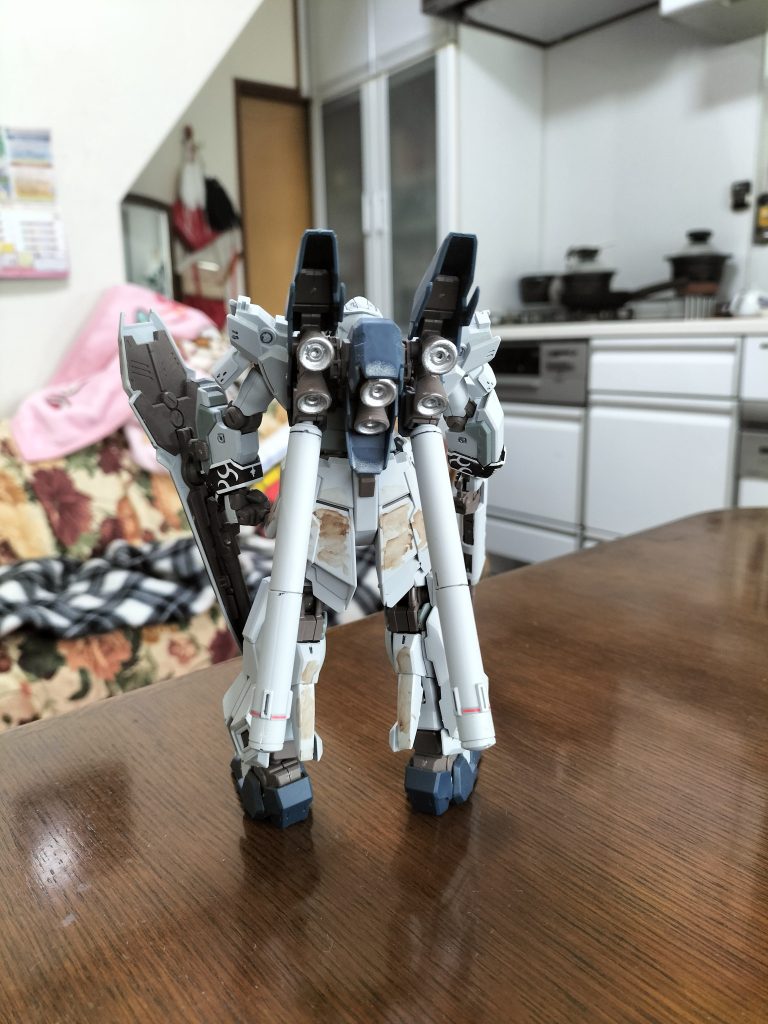 バックショットバーニアのみ、シルバーで、筆塗りしました。