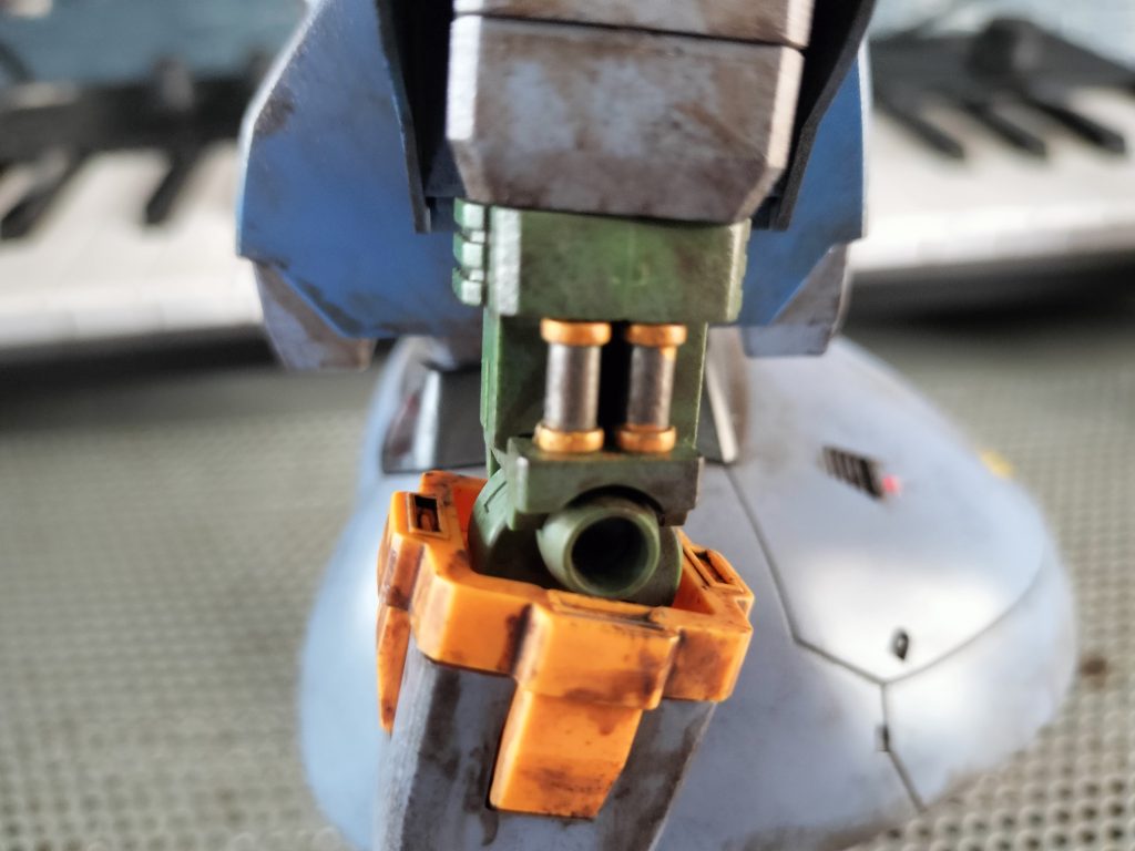 パイプ?部分だけ筆塗りで塗装を頑張ってみました