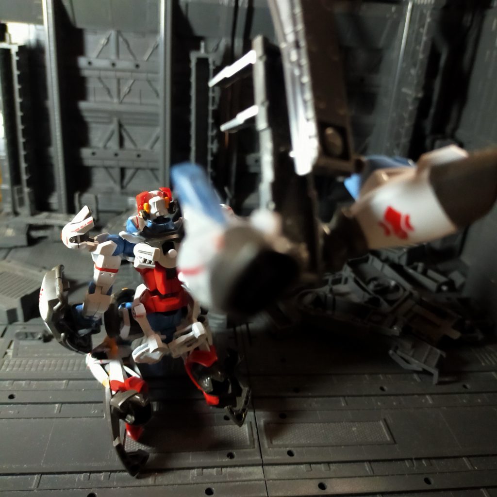 別角度。 この先機動戦士ガンダムジークアクスの重大な真実(ネタバレ)と虚構(捏造)あります。未視聴でネタバレにデリケートな方はブラウザバック推奨します。 君は生き延びることが出来るか?そして、君は刻の涙を見る…