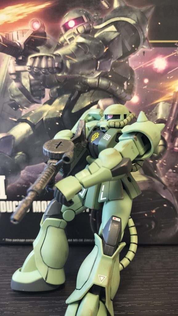 箱と同じ体勢だけど迫力がまだ足りない…