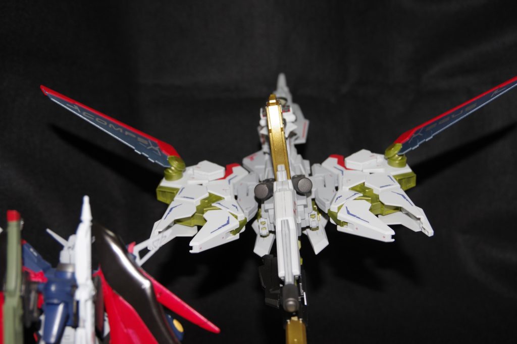 「ボウズ!」、「お前の装備を受け取れ!!」