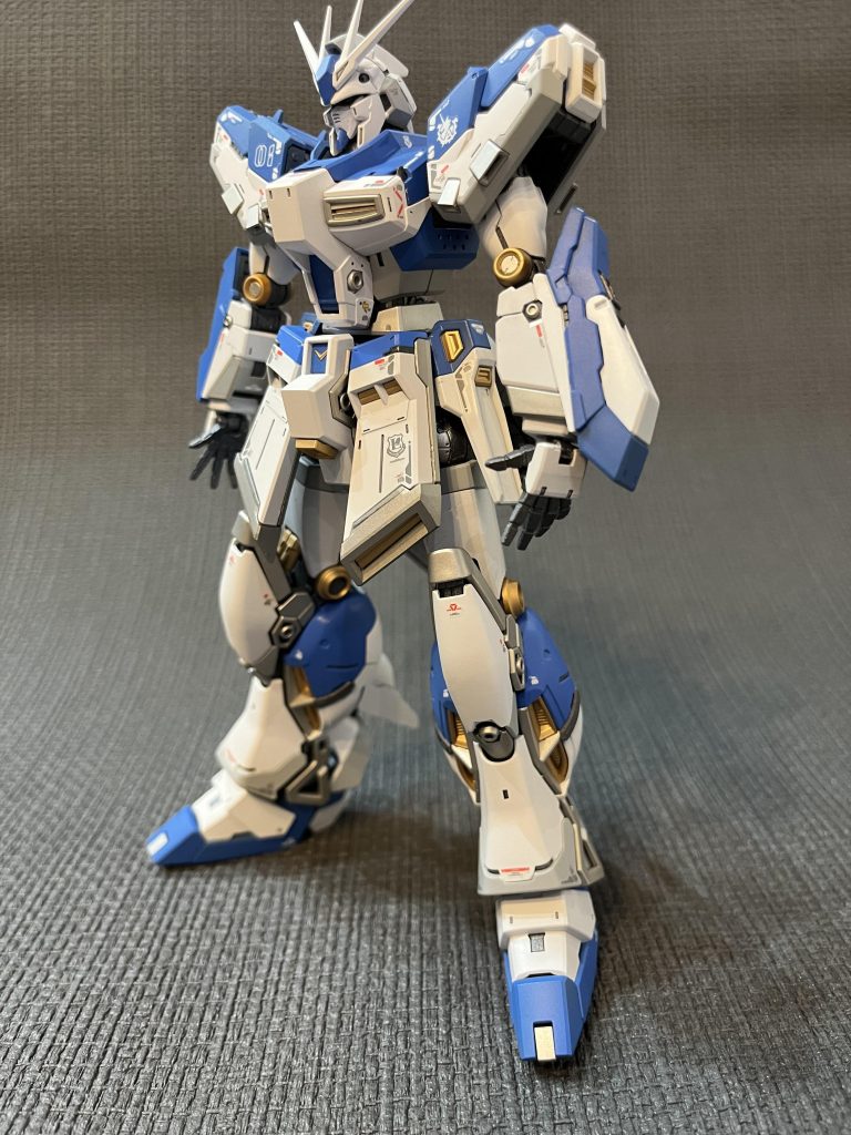 02 Hi-νガンダム ツインアイ電飾–2枚目/制作者:ぬまお