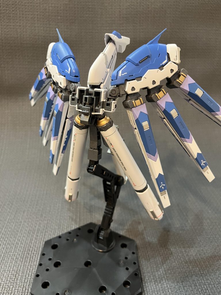 02 Hi-νガンダム ツインアイ電飾–5枚目/制作者:ぬまお