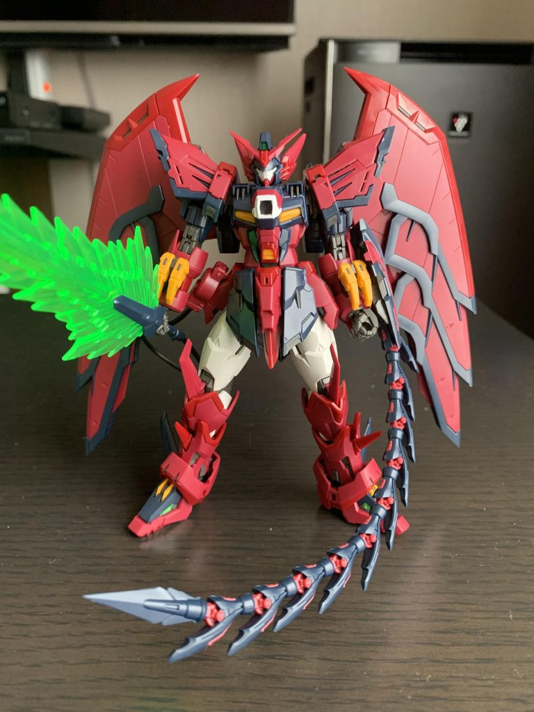 仮組です。やっぱりこの時点でカッコいいですね。翼の可動ギミックとかマジで塗装剥がれるので、塗らなくても良かったかもw