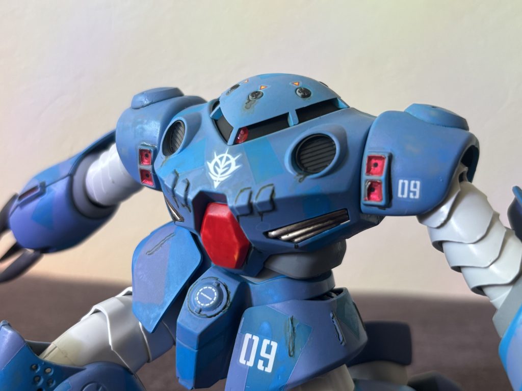 友人の勧めで、汚し塗装も入れています。水アカの様に見せたかったのです。