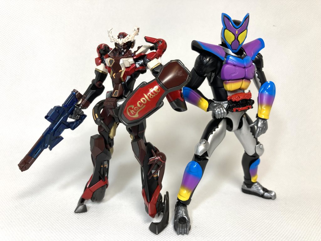 令和ライダー第6弾は2号ライダーから始めましたがガヴもベース機が決まったら作成して一緒に並べたいと思います。