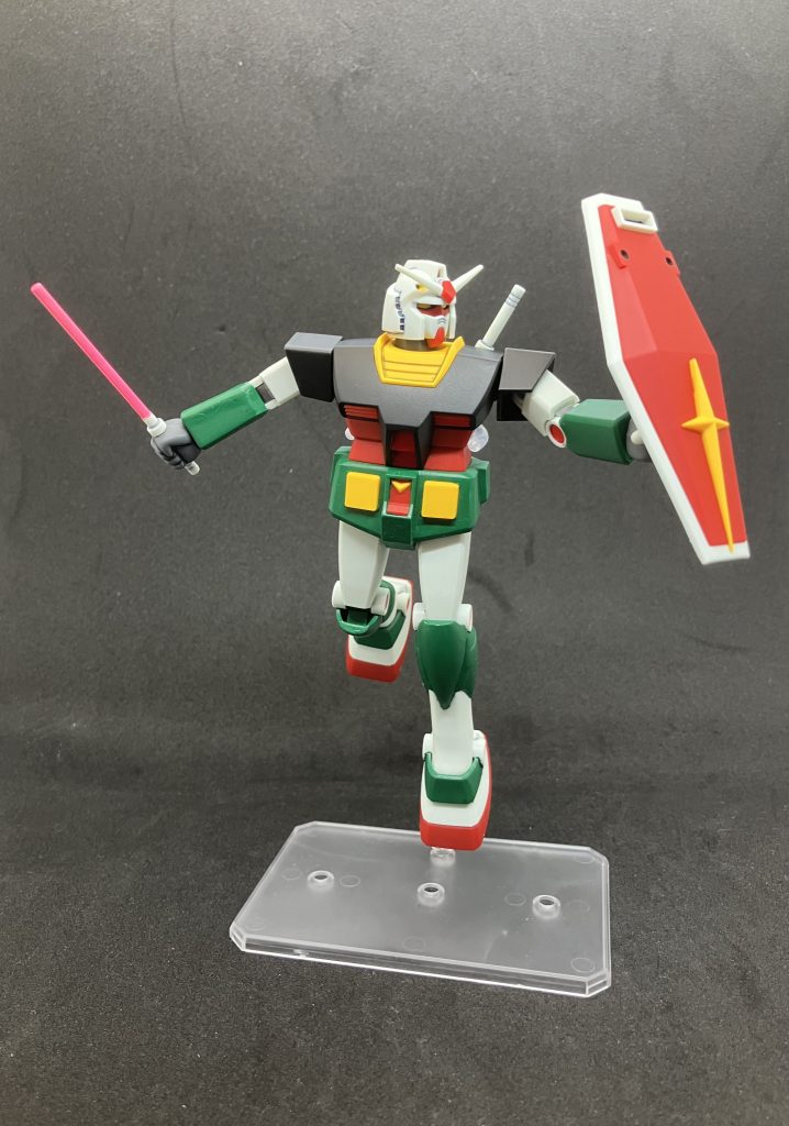 ビーム・サーベル。20年くらい前のHGUCの半分以下でしょうか...