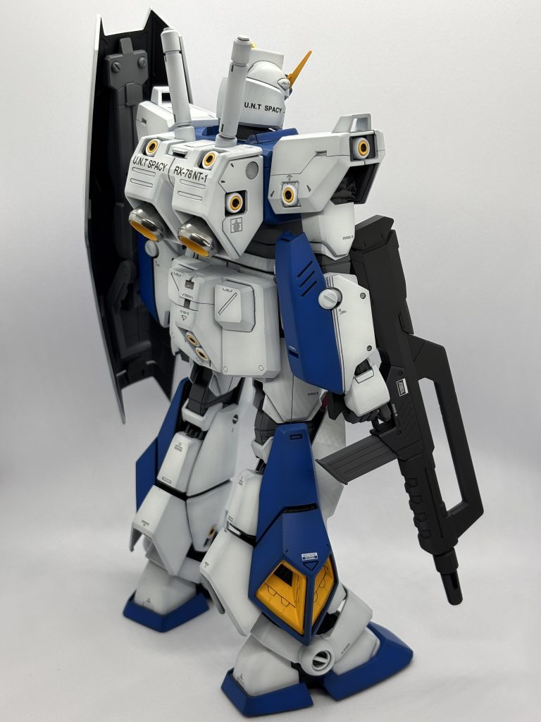 いつものアングル③バーニアは珍しくスーパークローム2で塗装。これ、ミラークロームとかのようにすごいメッキ感が出ますね。これから使用頻度上がりそうです。