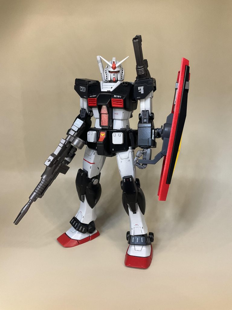 プロトタイプといえばオリジン版？というイメージで、プロトタイプカラーで塗装しました。正式なプロトタイプの様な上腕、アンクルアーマード、腰アーマーの変更はしておりません。