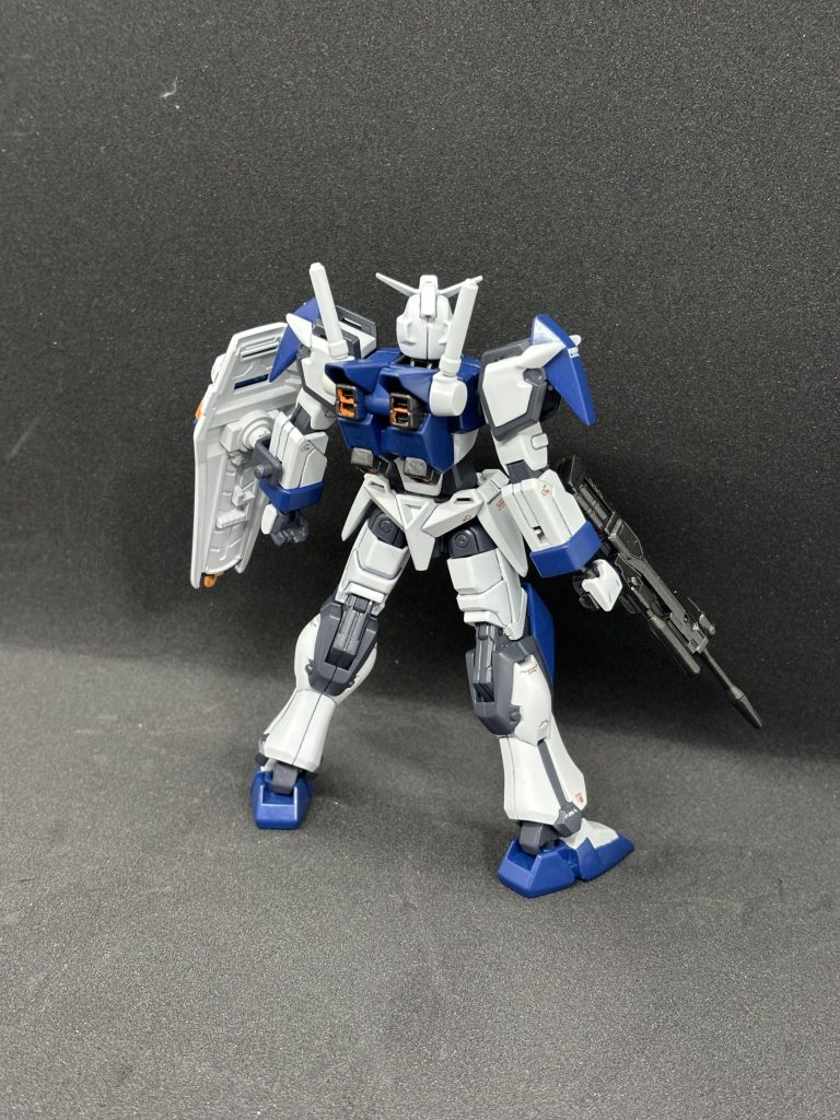 背面から白→ガンダムカラーホワイト＋クールホワイト＋ニュートラルグレー青→フタロシアニンブルー橙→オレンジイエロー＋キャラクターイエロー関節→ガンダムカラーファントムグレー