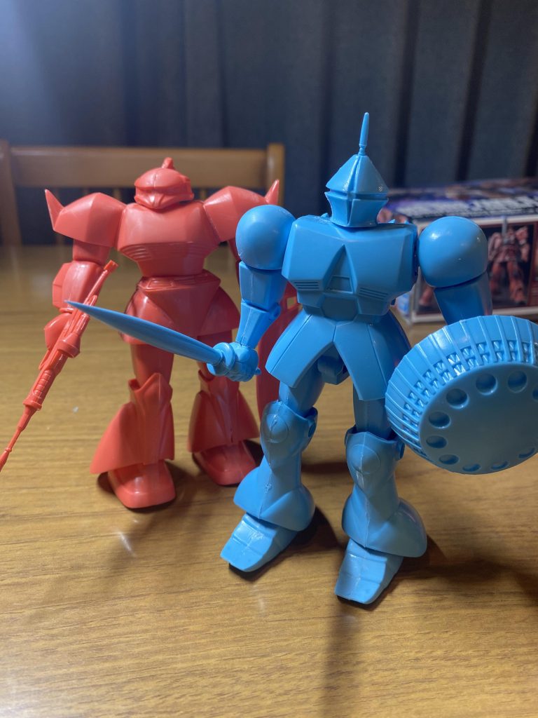 素組みのゲルググと。