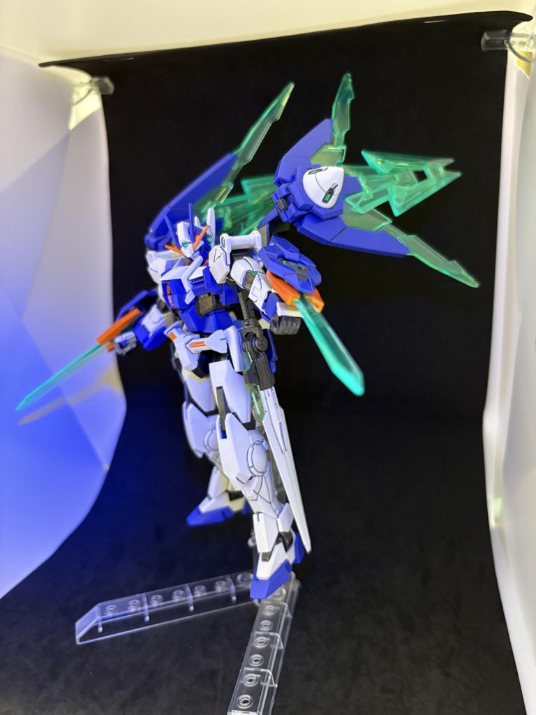 ご視聴ありがとうございました😊　発光エフェクトはポロリがありますが、スタイル、ポージング、可動などとても満足のいく、かっこいいキットでした。