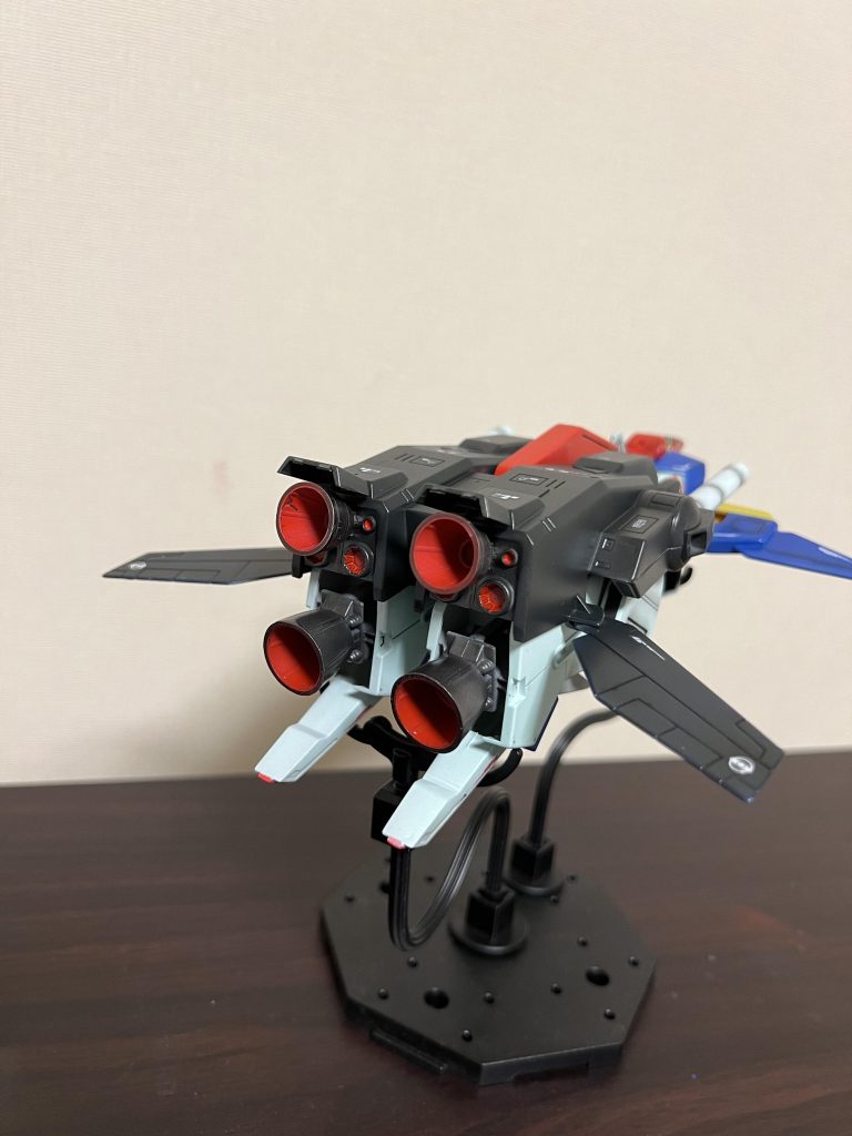 こちらも後ろ姿です。結構密度が高いですねー。