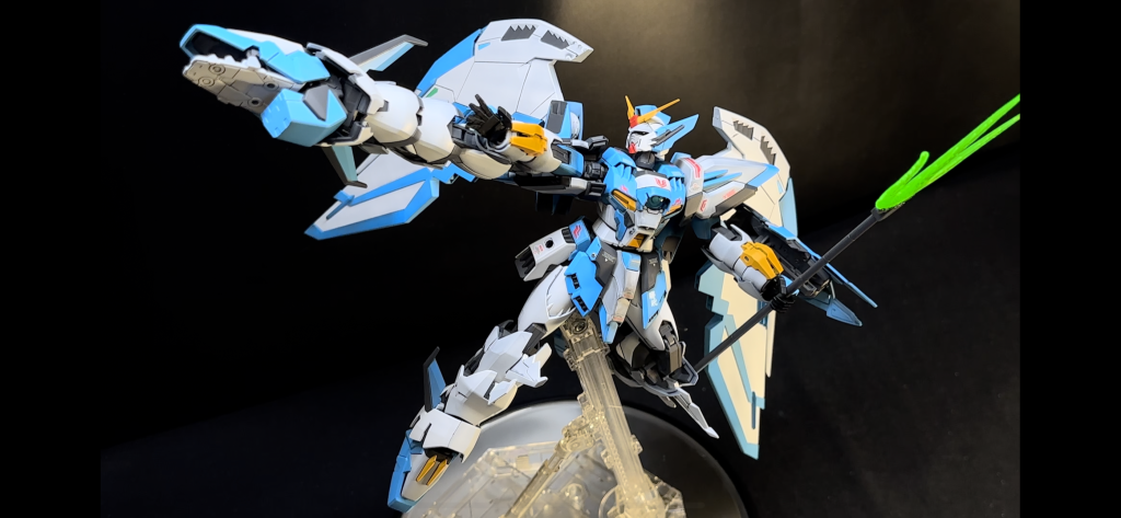 もっとポージングの練習が必要ですね、むずい