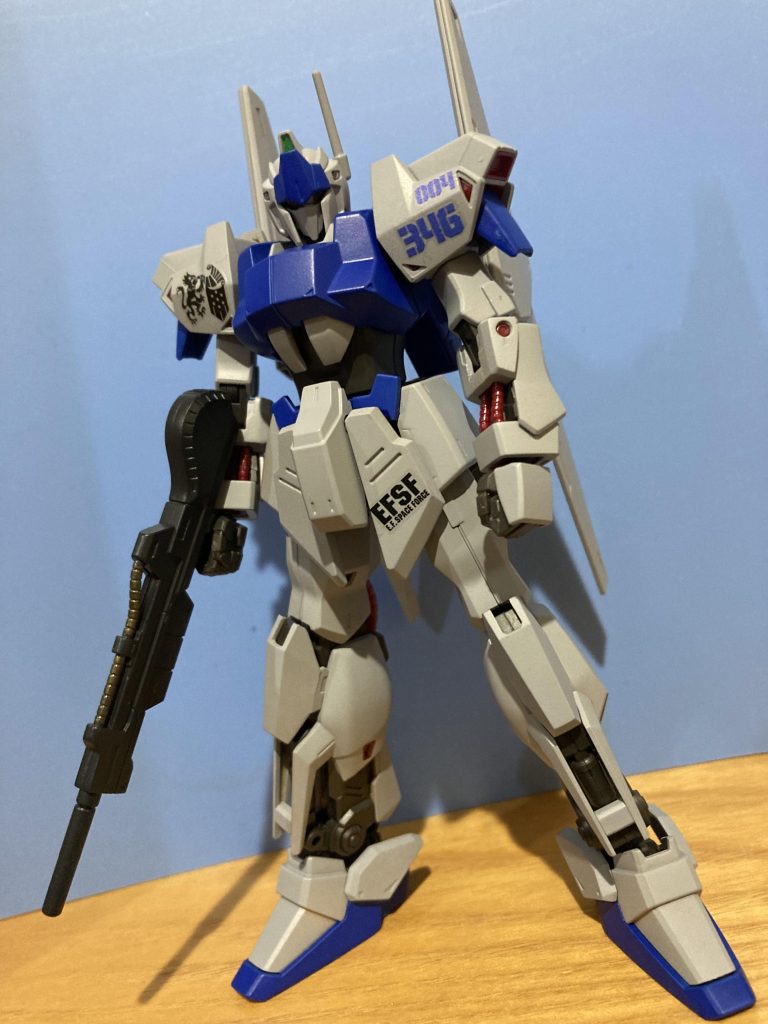 全体図。良さげなイラストのデカールが見当たらなかったので手持ちの中から鉄血のを絵柄で採用。