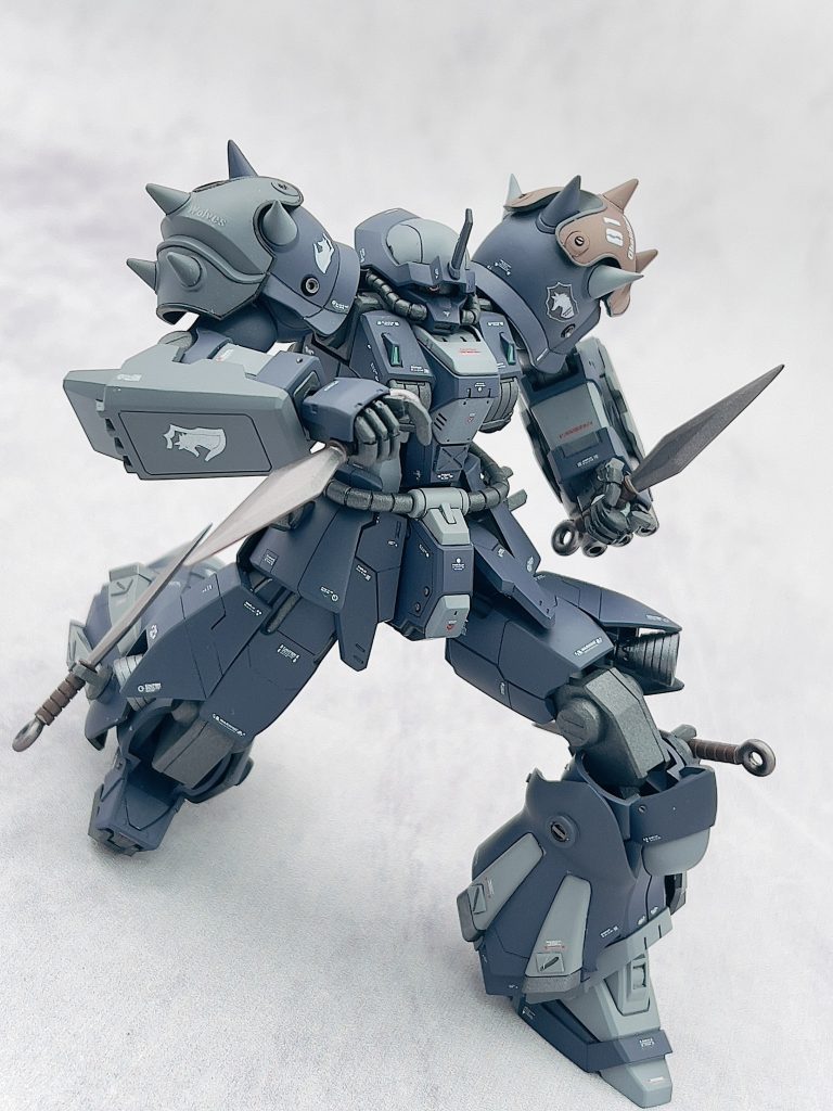 コールド・クナイ。イフリート・ナハト同様に放電させ命中した敵機への妨害が目的の武装である。