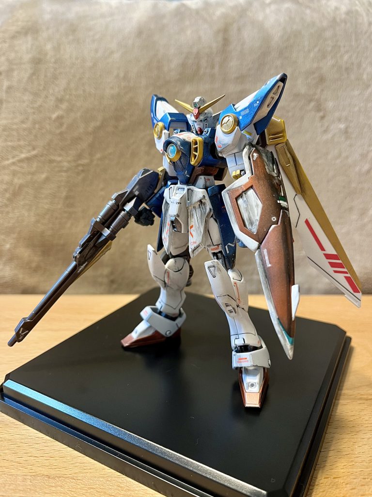 ウィングガンダム01はやっぱりかっこいいですね!トップコートにはつや消しを使用してます。