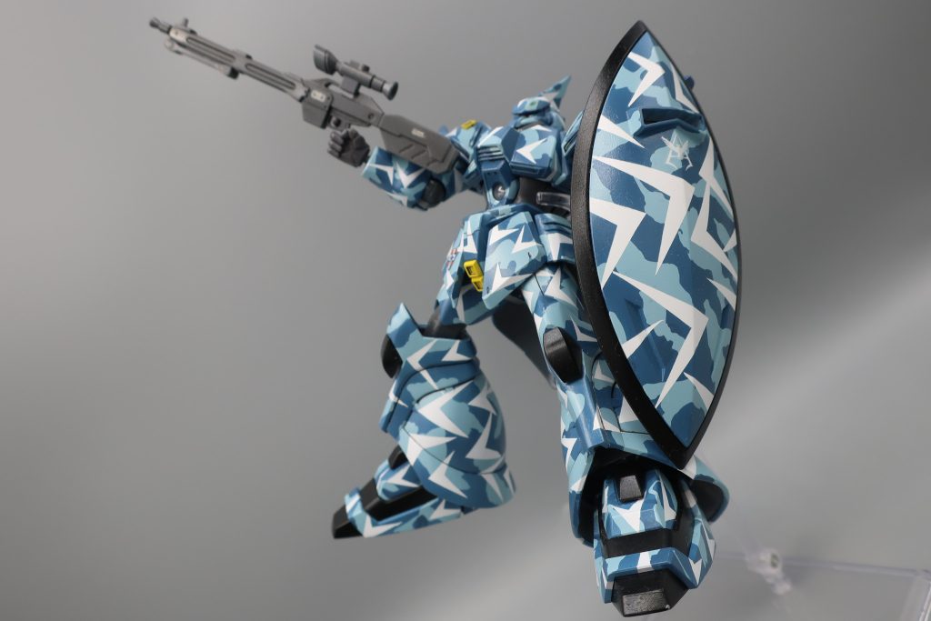 私 「あ 塗装 プラモ塗装しとる」父 「あ 塗装? あ 塗装か・・・・・・・・・換気せなかんぞ」バタンッ