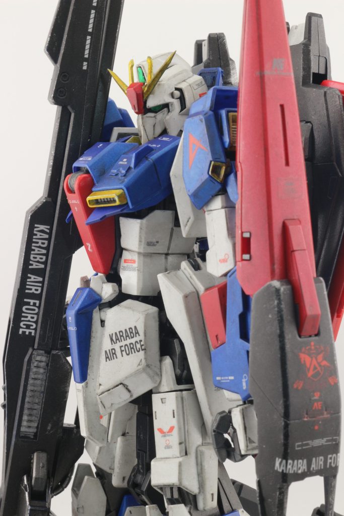 今回はABS素材の塗装と変形を克服することを考えながら作成してみました。