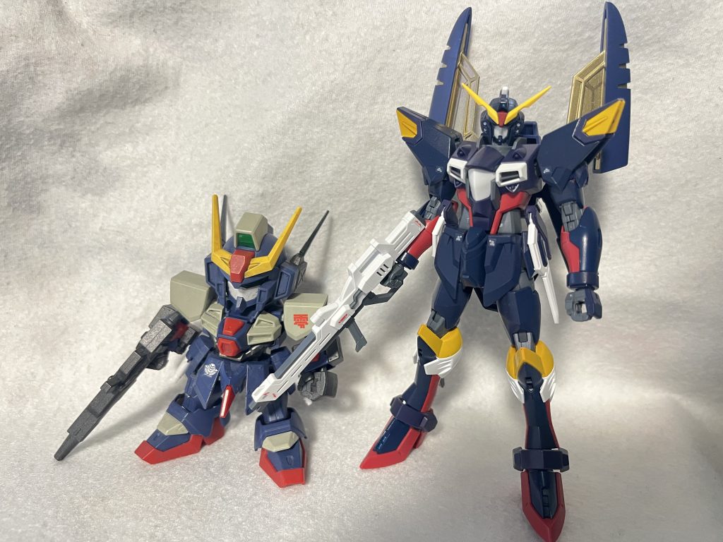 比較になるか分かりませんがトルネードガンダム(改造済)と一緒に。