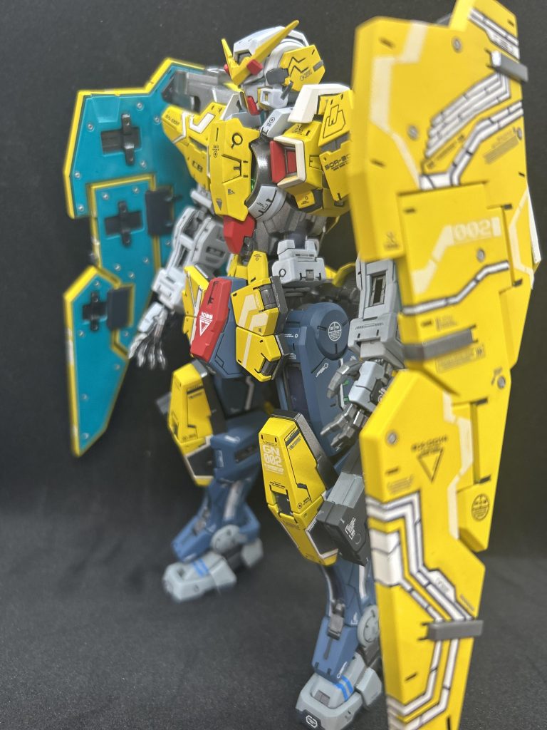 面倒くさがりな癖に空白に追加出来るディティールを想像するとそれをしなきゃ気が済まなくなるけど、掛かる手間を考えたら心が折れて半年放置してました。😵💫