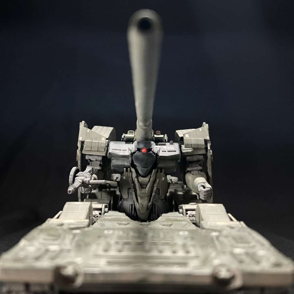 真正面も遠近感でてかっこいい・・・