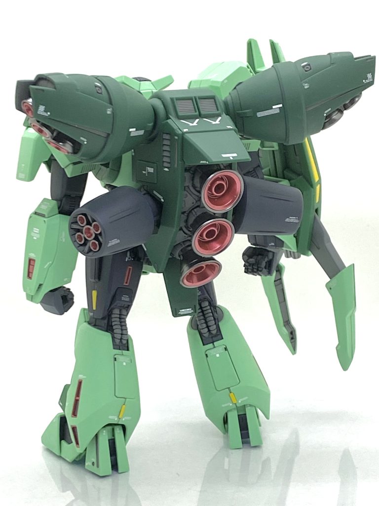 塗装箇所とカラーレシピバーニア外部等→(ガイア)フレームメタリック(1)バーニア内部等、各赤部→(クレオス)GXメタルレッドバックパック内部メカ、動力パイプ等→(クレオス)ニュートラルグレー黄色部→(クレオス)新ガンダムカラーMSイエロー