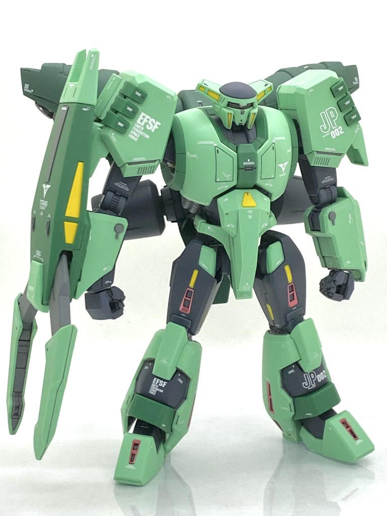 HGUC ボリノーク・サマーンを成形色仕上げ+αで作ってみました。去年の11月に発売されたらSNSであっという間にトレンド入りしたボリノーク・サマーン・・・本放送から39年待たされましたが遂にキット化されました(泣)。兎に角、待ってました・・・劇場版が公開された時もキット化されず、その後バーザムやバウンド・ドックが先にキット化され、やきもきされた方は大変多いと思います。キット化の朗報を聞いた時は平日で仕事なので「予約戦争に勝てないかも?」と思いましたが、運良く15時の休憩時に某通販サイトが予約開始になり、速攻で予約してキットが来る日を首を長くして待ってました。今回はX上でお正月プラモ展示会2というイベントがあり、それに参加する為に最新キットを作る事にします・・・しかし、完成には大変な困難があったのです!(笑)。