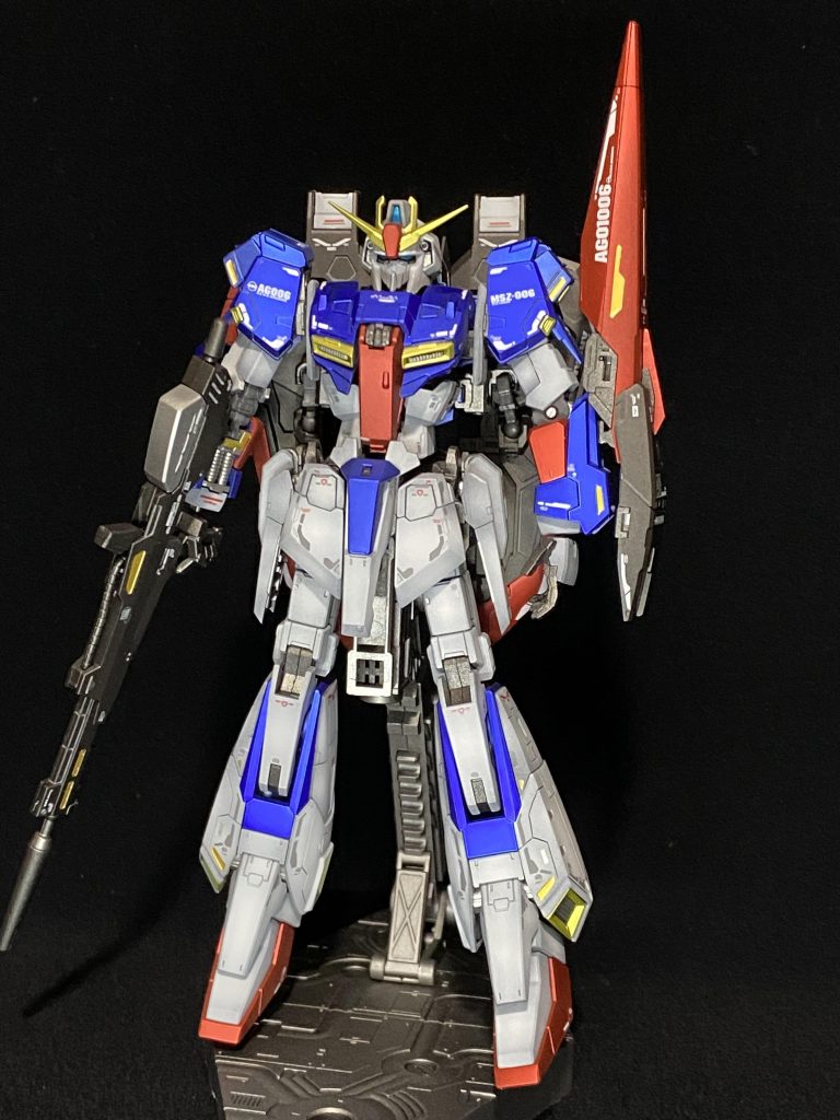 内部フレームをスターブライトアイアン外装黒をメタルブラック外装黄色をスターブライトブラス外装青をガンクロームの上にウルトラマリンブルー外装赤をガンクロームの上にプレミアムレッド外装白はグラデーションをしました。