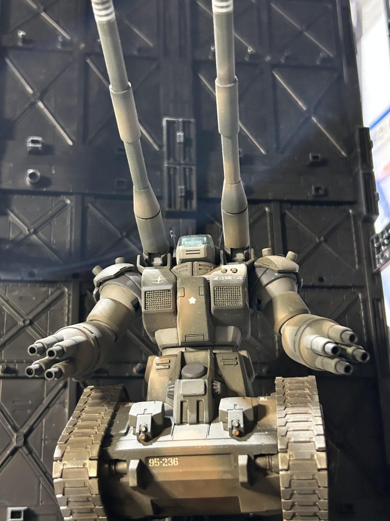 履帯保護装甲は外せる様にしてますー😄