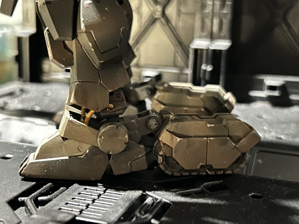 高機動キャタ機動状態。ジオンがホバーなら、連邦はキャタかなー😅