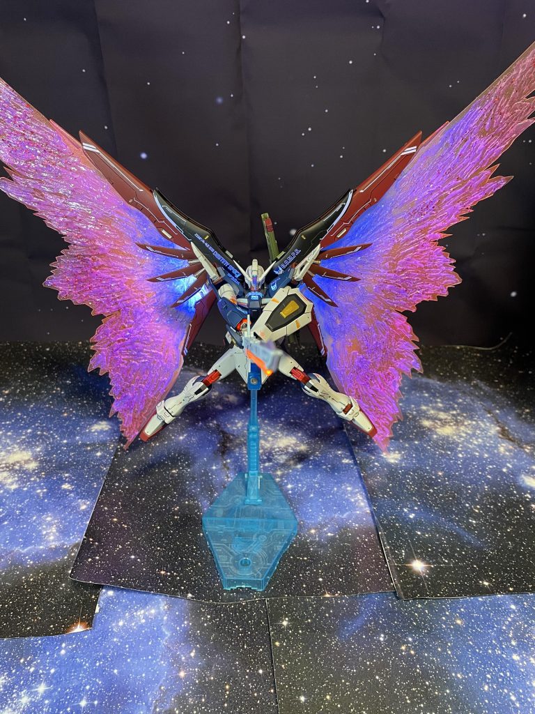 角度が付くことで正面真っ直ぐに構えやすくなります