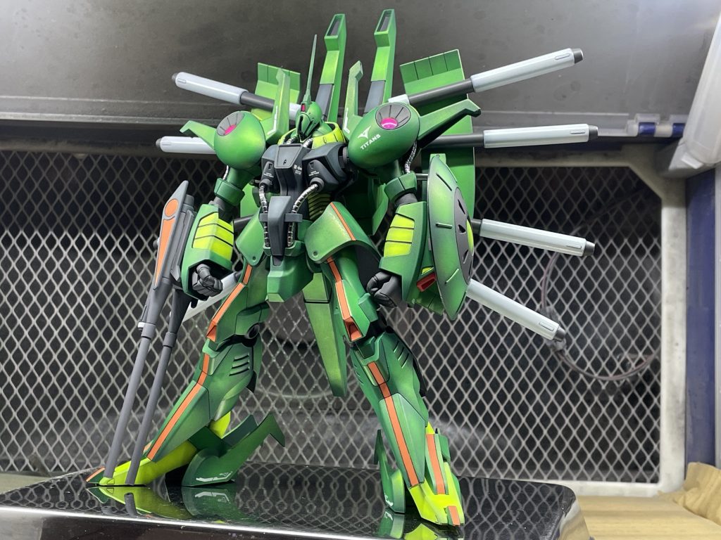 工作は合わせ目消しと後はめ加工モノアイをHアイズに変更しました 