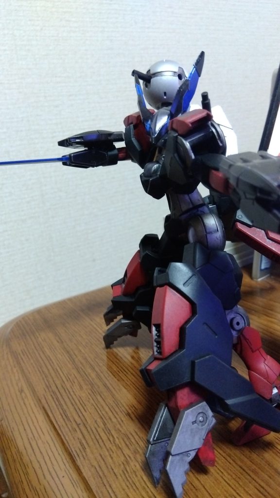 ついでにバックパックが無いのは寂しかったからハイングラの余り物から拝借。