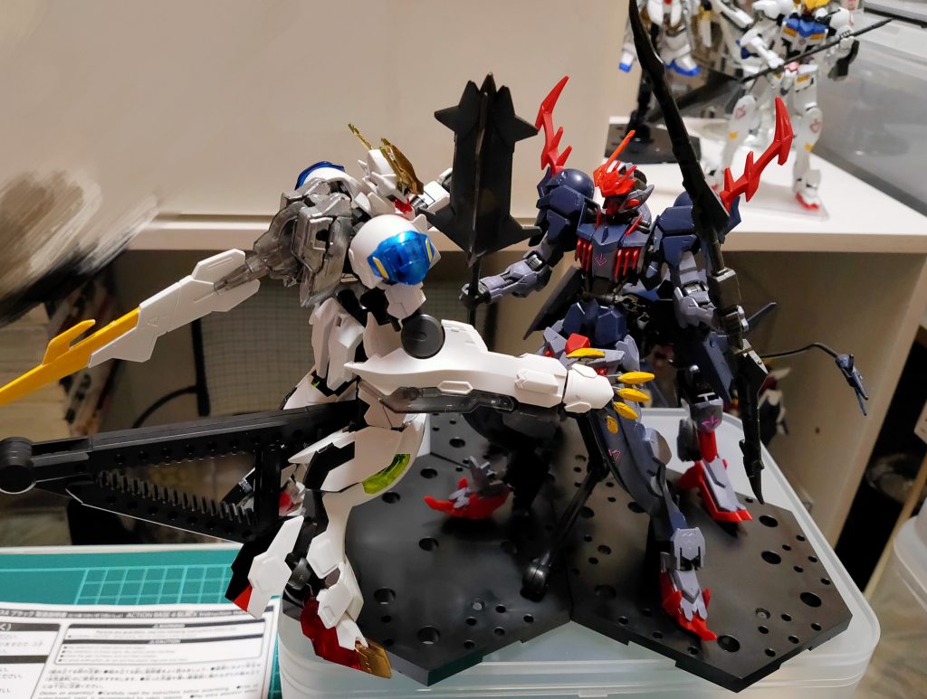 「さぁ！熱く抱擁を交わそうでは無いか！」「あ、間に合ってマース」