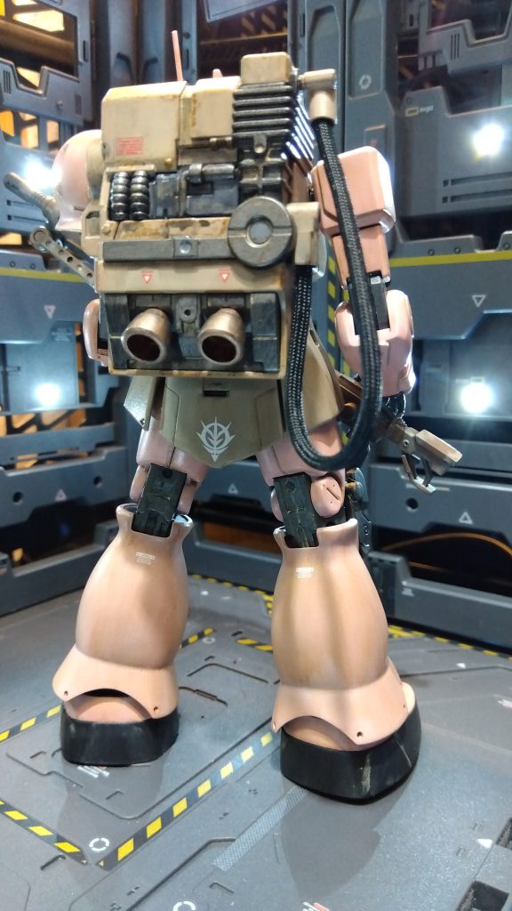 背面 ライフル新造のためエネルギー供給パイプを市販パーツで長くしました