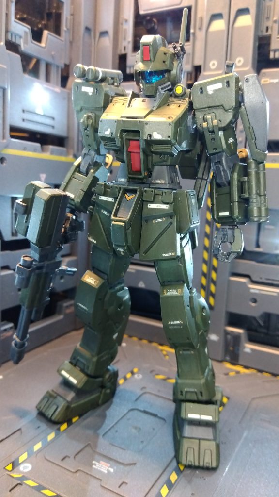 正面　スパルタンの名称がぴったりな機体、カッコいい　ミサイルの砲口にカバーを付けました。