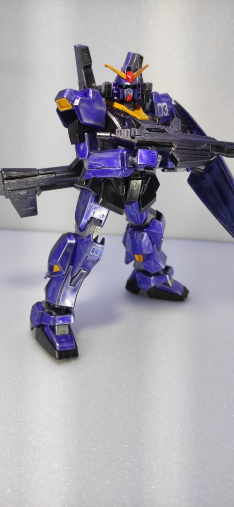 本体部カラーは、個人的に好きなガンダムメタバイオレットで😃