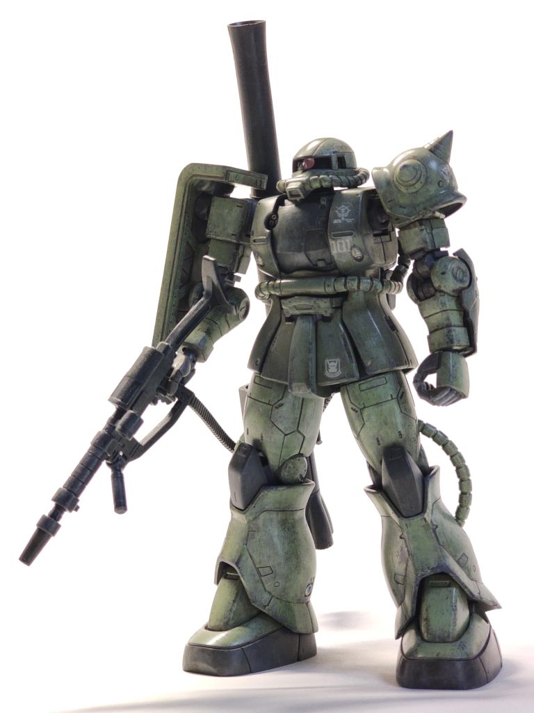 バズーカマウントと弾倉ベルト式マシンガン。いつもの清水圭式筆塗り。サフはイージーペインターでメカサフヘビィ。薄い緑: よもぎ色 > スカイ濃い緑: 明灰白色(2) > RLM65ライトブルー胸、膝、靴: RLM74グレーグリーン > 軍艦色(1)バックパック: ジャーマングレー/グラウ > ジャーマングレー/グラウ(退色)関節、バズーカの弾倉:  明灰白色(1)武器: ファントムグレイ > RLM75グレーバイオレットでエナメルダークグレイでチッピング後、タミヤ墨入れダーグブラウンでウォッシング後でORIGIN見直したら武器の色もっと明るくてよかったです。