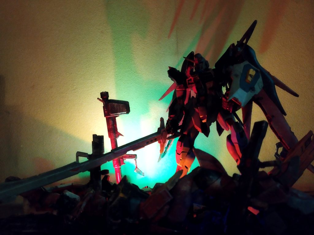 【 何だ！？コイツは！】