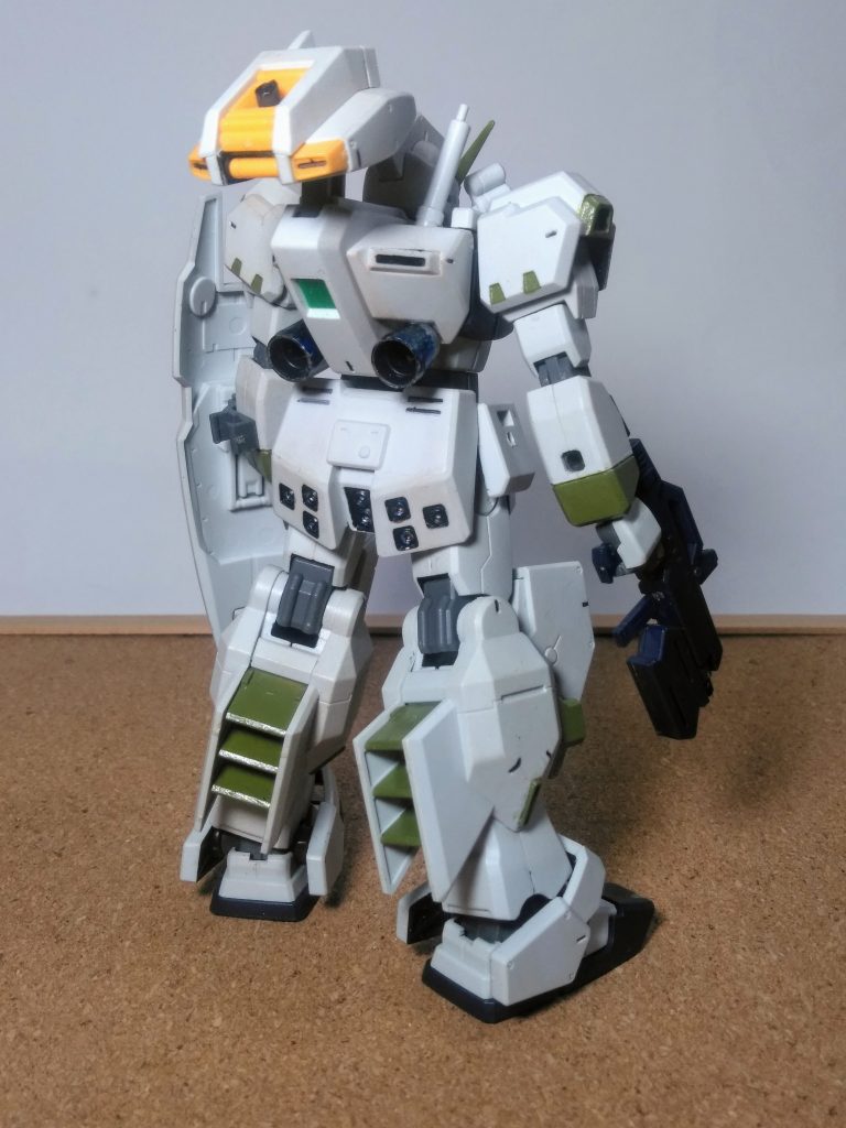 『RX-121-3 ガンダム TR-1 [ヘイズル 3]』のパイロットである『デン・ゲキホビー 大尉』🧐ﾄﾞﾝﾅﾔﾂ?脳内設定・・・『ティターンズのT3部隊』内に存在する『T.P.F.T小隊』の小隊長。かつては地球圏全域にその名を轟かせた有名模型雑誌(ホピーシャバン？とかなんとか？？)のスタッフであったが、MSに関する膨大な知識量と其を活用出来る行動力を買われて『T3部隊』へスカウトされた・・・戦士 と、コンナ感じで｢｢｢エッ！パンピーだったのにダイジョウブ？｣｣｣ な『デン・ゲキホビー 大尉』😅💦 果たして彼の活躍は如何ほどか 😖 う・ん・ち・く・😤💨お暇でしたらドウゾ 😆👍➰『電撃ホビーマガジン｣とは❓編集スタッフの多くが『月刊ホビージャパン』からの引き抜きである。本誌は判型が当時の『ホビージャパン』より大きく、後に『ホビージャパン』は誌面、構成を改新すると共に判型を本誌と同じ大きさにした。一方で紙面レイアウトや連載企画などは『モデルグラフィックス』の影響が強く見られる。他社の模型雑誌と比べ、ガンプラやゾイドなど立体物の付録が多い点が特徴である。とりわけガンプラに関しては、バンダイと提携してガンプラの改造用部品やオリジナルキットを付録に付ける等、ガンプラ愛好者への訴求効果向上を狙った企画を積極的かつ大胆に展開していった。2015年5月25日発売号を以って紙媒体での発行を終了し、Web媒体での情報サイト『電撃ホビーウェブ』へと移行した。刊行期間1998年11月25日（1999年1月号） - 2015年5月25日（2015年7月号）